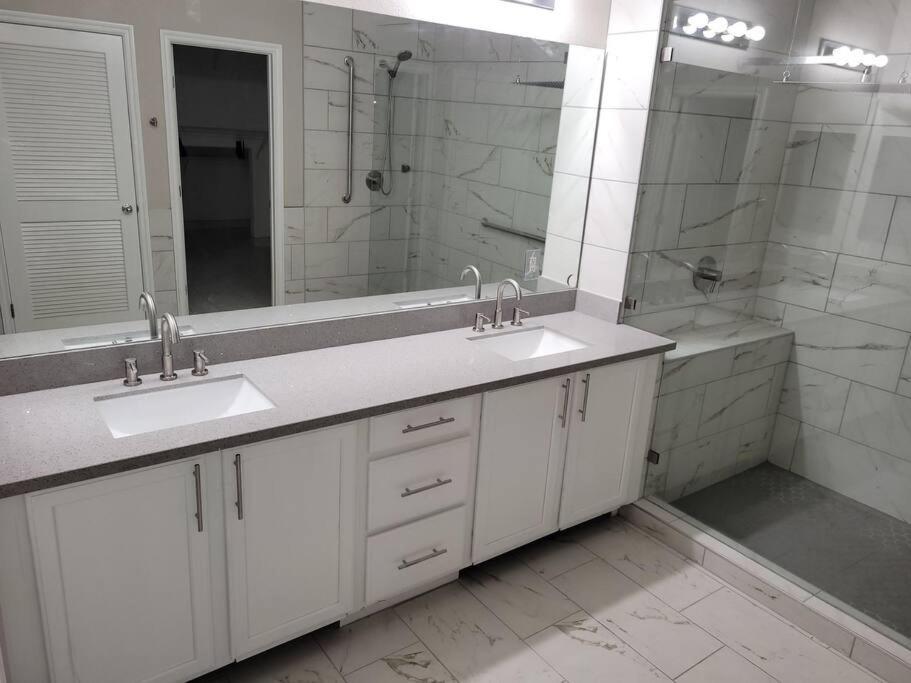 5 Bed 3.5 Baths Сasa de vacaciones Las Vegas